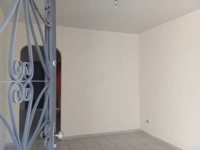 #90 - Casa para Locação em São Paulo - SP - 1